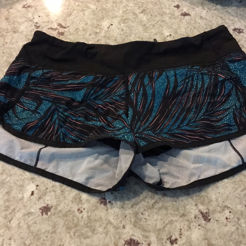 Lululemon Size 6 Speed Shorts